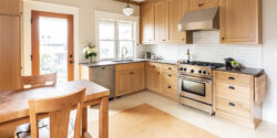 kitchen with oak cabinets, marmoleum floor