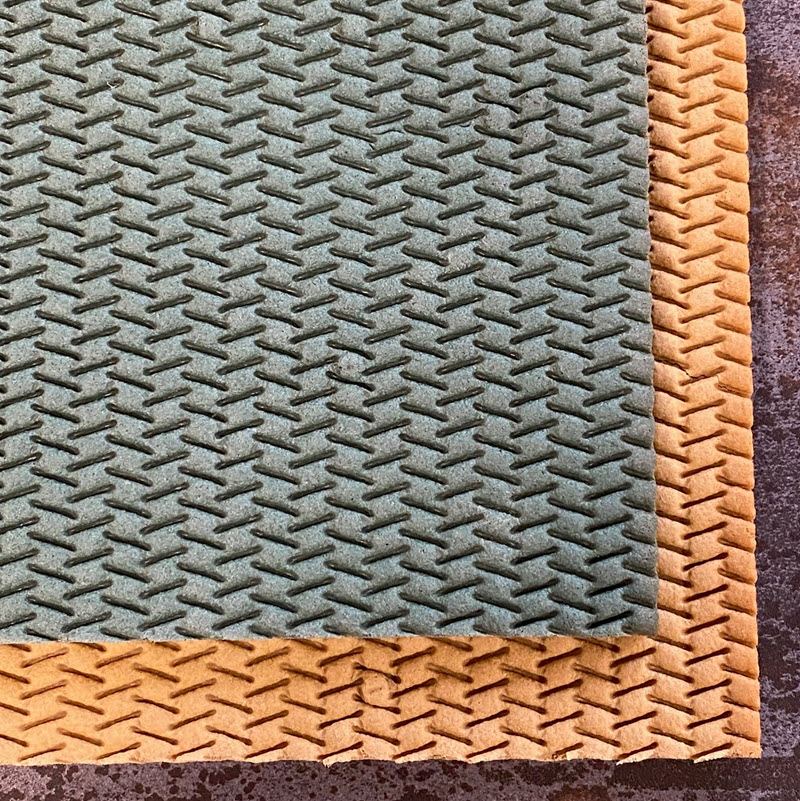Rubber carpet pad